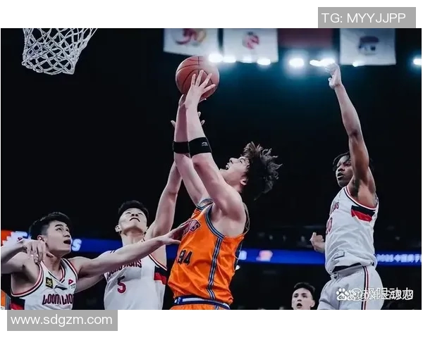 2018年CBA季后赛上海队与江苏队激烈对决回顾与分析